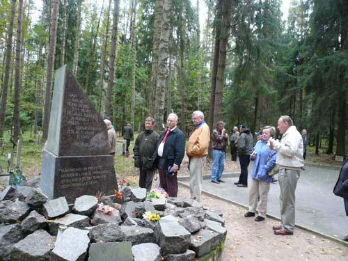 Levasovon metsähautausmaalle on haudattu 47 000 Stalinin vainojen uhria.